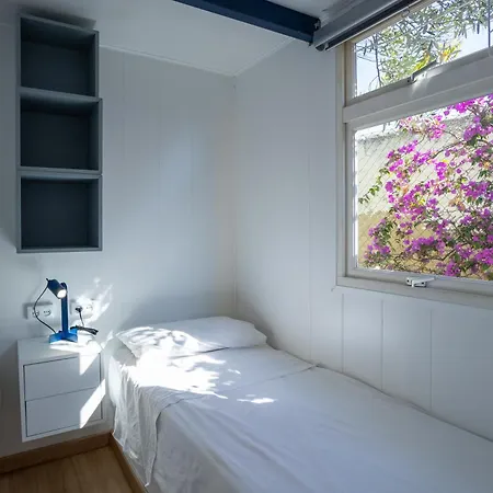 مكان تخييم Bon Sol