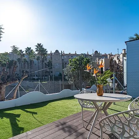 مكان تخييم Bon Sol